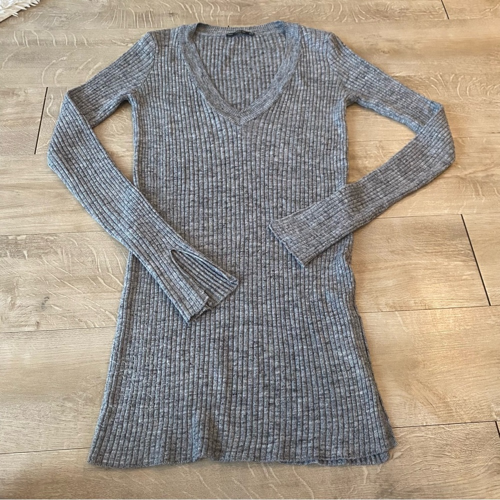 ZARA Knit Top Women's Size Medium Grey Long Sleeve‎ Ribbed Soft